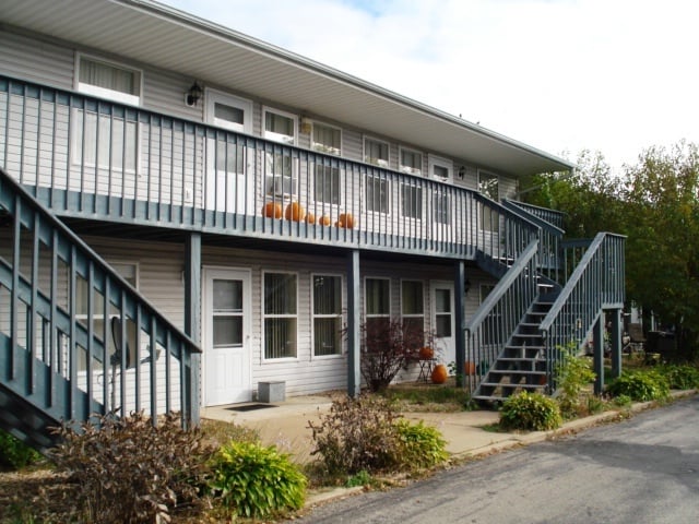 Building Photo - 1929 Victory St Unit 4