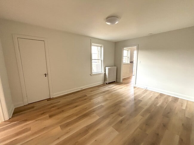 Photo - Fully Renovated 2BR in the Heart of Downtown Orillia Unité 1