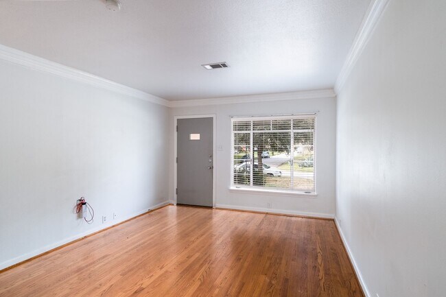 Photo - 3014 Attridge Rd