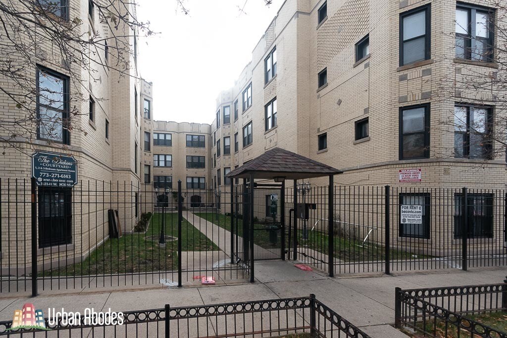 Photo - 3641 W Dickens Ave Apartment