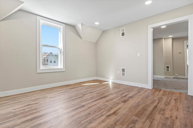 Photo - 378 S Mammoth Rd Unit 378 #2