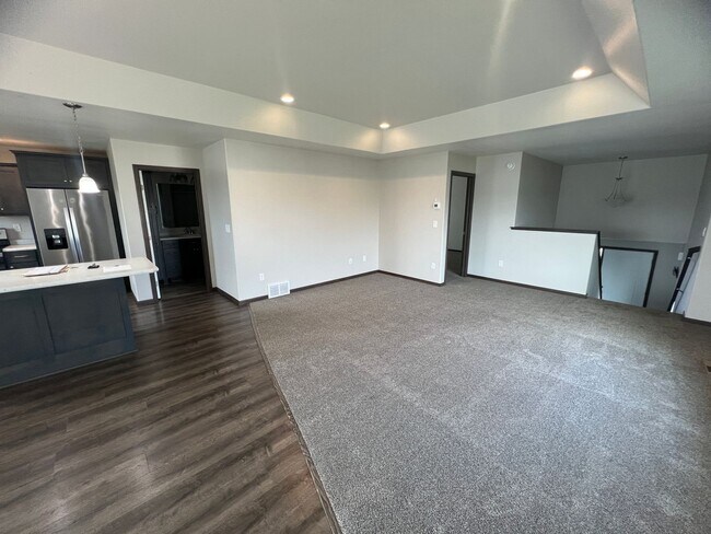 Photo - 3220 31st St S