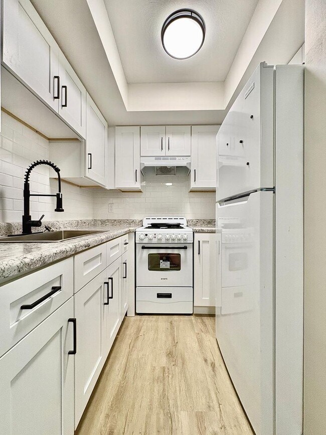 Photo - 1609 Lincolnway W Unidad Apartment D