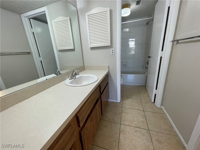 Building Photo - 3615 Boca Ciega Dr Unit 307