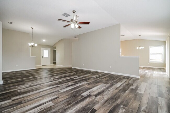 Photo - 9260 Vía Segovia