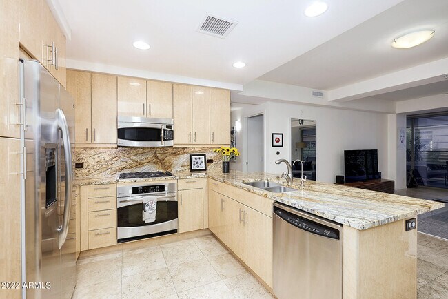 Photo - 7117 E Rancho Vista Dr Unit 2007