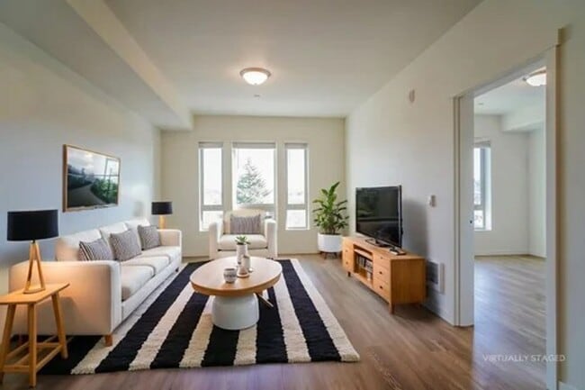 Photo - 22025 NE HALSEY ST.
