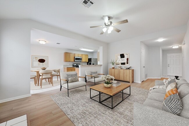 Photo - 2028 Kaiser Dr