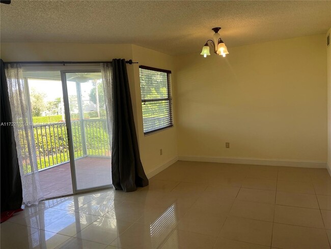 Photo - 2630 SE 19th Ct Condo Unit 203C