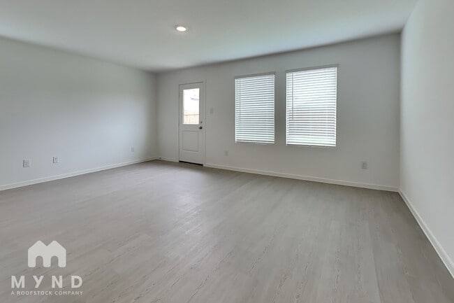 Photo - 1824 Javelina St