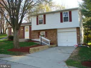 Photo - 8669 Cooperhawk Ct House