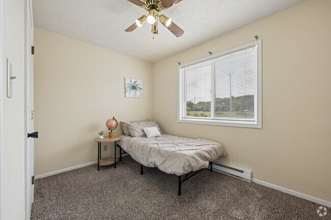 2BR, 1BA - 649SF - Second Bedroom