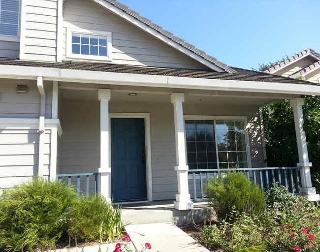 Building Photo - 138 Trenton Cir Rental