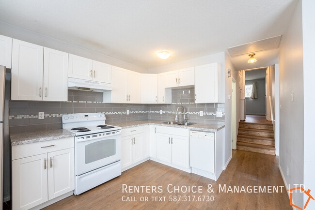 Photo - 2 Bedroom Main Floor, Assigned Parking, Utilities Included