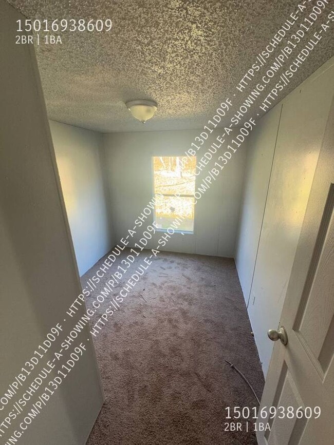 Photo - 132 Wyles Ln