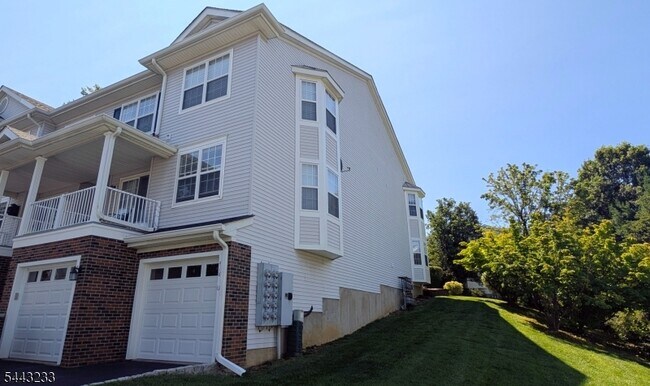 Photo - 418 Dalton Ct