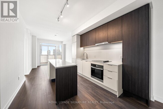 Photo - 89 Church St Unit 1907