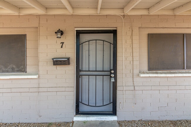 Photo - 1629 W Fillmore St Unidad 7