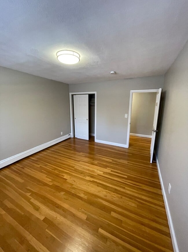 Photo - 1-Bedroom H & HW + Parking * Newton Riverside MBTA GL-D