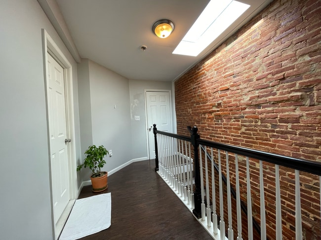 Photo - 2206 E Fayette St