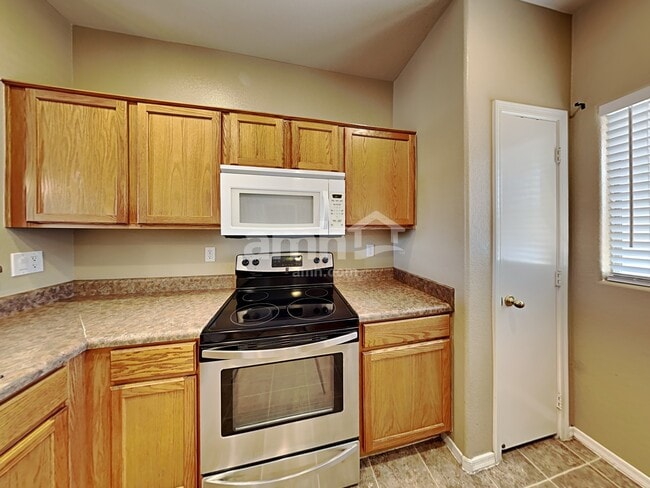 Photo - 614 W Mountain View Dr