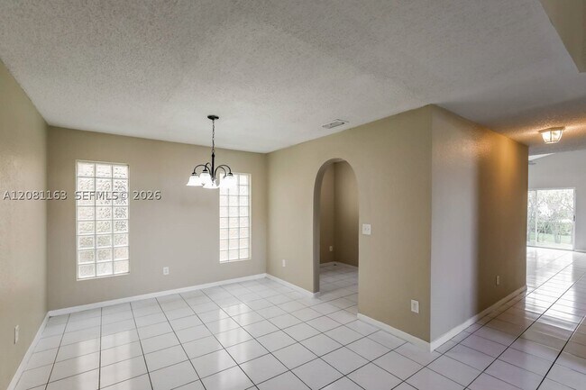 Photo - 1614 SW 158th Terrace