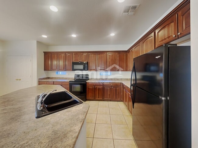 Photo - 201 S 152nd Ave