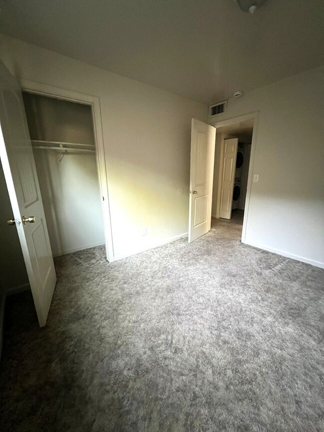 Photo - 1143 W 1st St Unidad 1