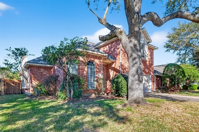 Photo - 910 Norfolk Dr