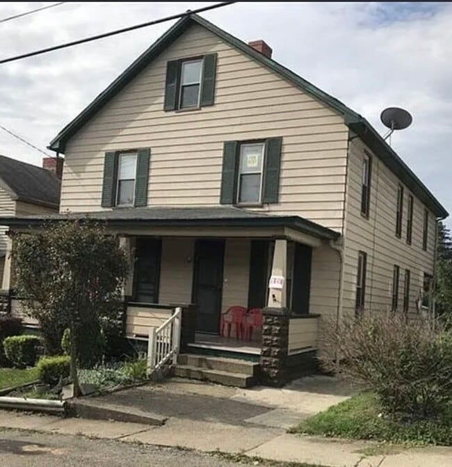 Building Photo - 3 Bdrm 1.5 Bath Duplex in Union Township Unit 9 Madonna Dr. Apt. 1