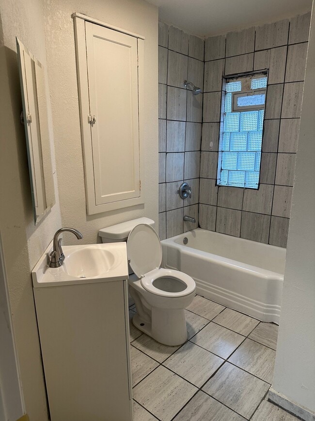 Photo - 2115 South 13th Street Unit upper