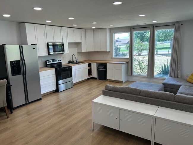 Photo - 2317 Timpview Dr