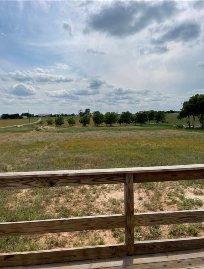 Photo - 2561 Meandering Way