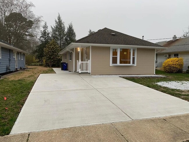 Front driveway parking pad