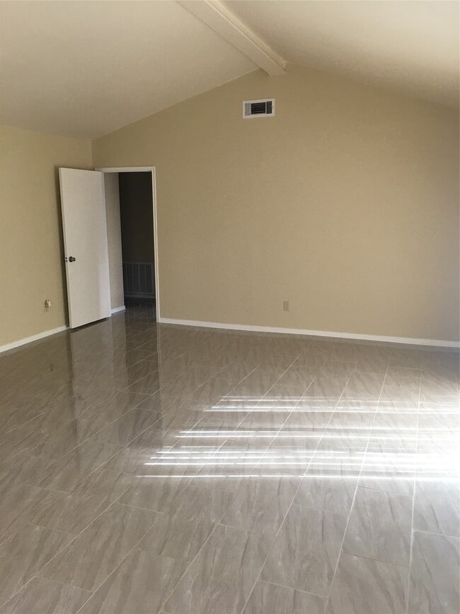 Photo - 4331 Smooth Oak Ln