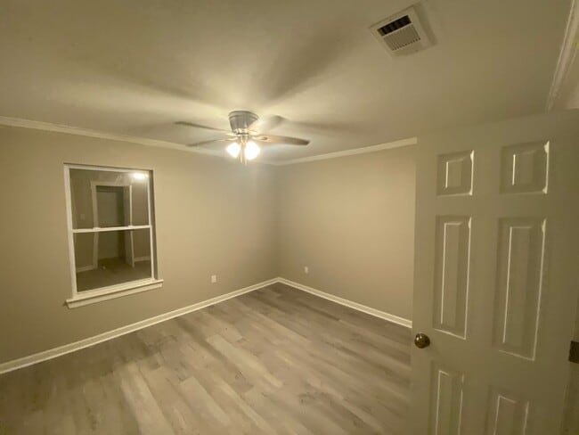 Photo - 4 BEDROOMS 2 BATHS! SECTION 8 ACCEPTED!!