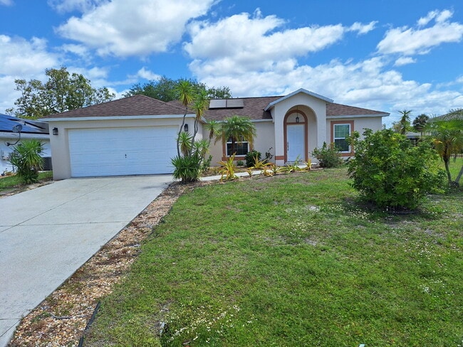 Building Photo - "Charming 3-Bed, 2-Bath Retreat on Lychee Court in Punta Gorda – Your Perfect 1,224 Sq Ft Getaway!"