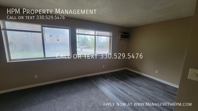 Photo - 723 E Waterloo Rd Unit A