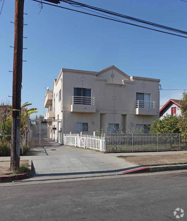 Foto principal - 1133 N Ardmore Ave