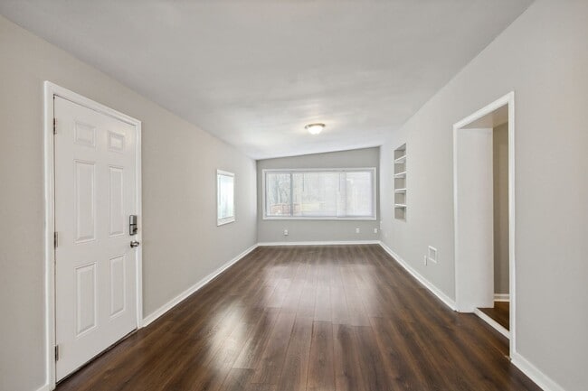 Photo - 1932 Beech St Unit A