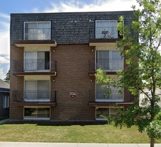 Building Photo - 923-923 3 Ave NW Unit 203