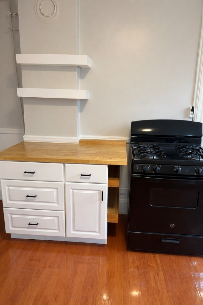 Photo - 49 Belden St Unit #2