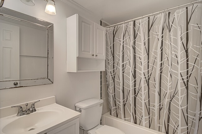 Photo - 8603 Haw River Rd