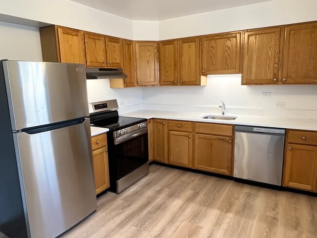 Photo - 1332 Greenwillow Ln