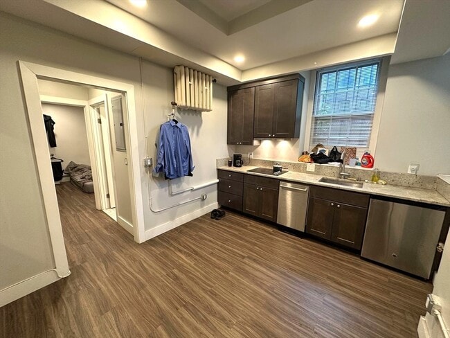 Photo - 10 Otis Pl Unidad 3