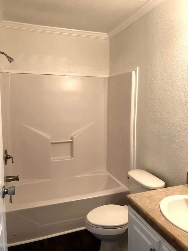 Photo - Room For Rent Unit 168 Varsity Rm C