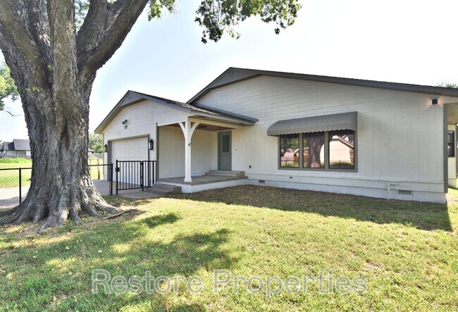Photo - 1317 N 1st St