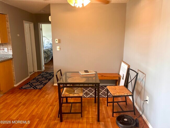Photo - 76 Wharfside Dr Unit 404