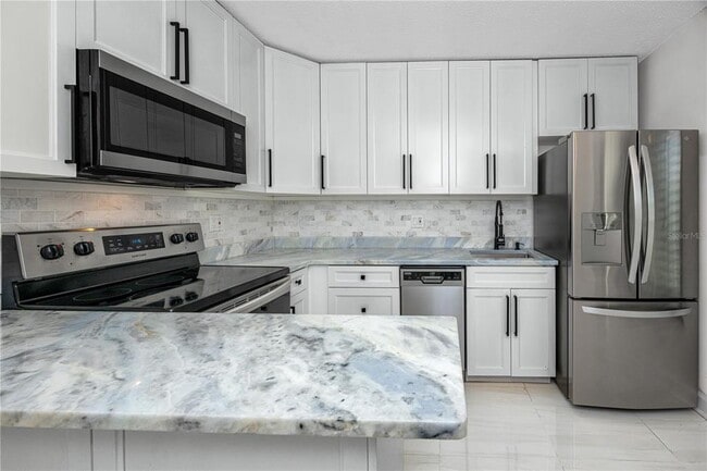 Photo - 2207 Belleair Rd Unidad B4