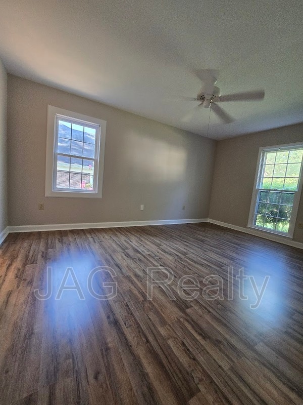 Photo - 9409 Radner Ln